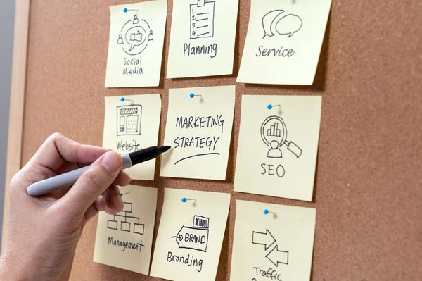 Quali sono le migliori tecniche di marketing per vendere un attico di lusso a Firenze?